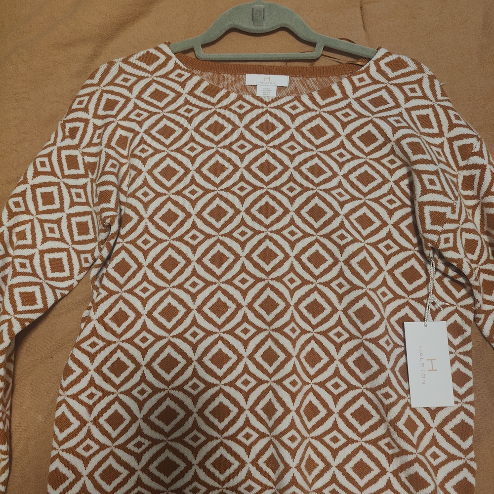 H by Halston Geometric Patterned Top in Orange and White